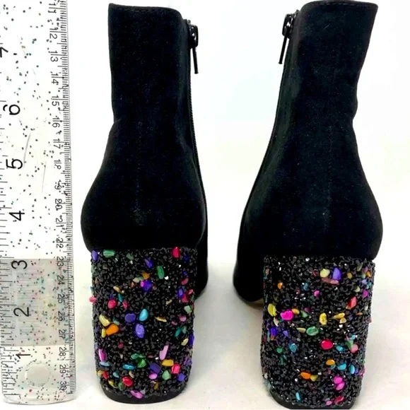 Sold! NIB Betsey Johnson Riverr Black Pointy  Crystal Embellished Boots 8.5 - Picture 6 of 11